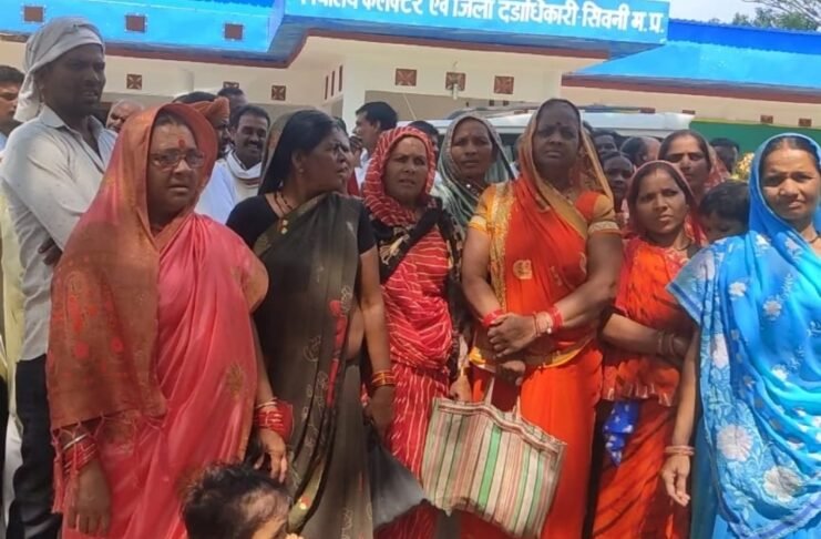 साहब हमको भी लाडली बहना का लाभ दिला दो