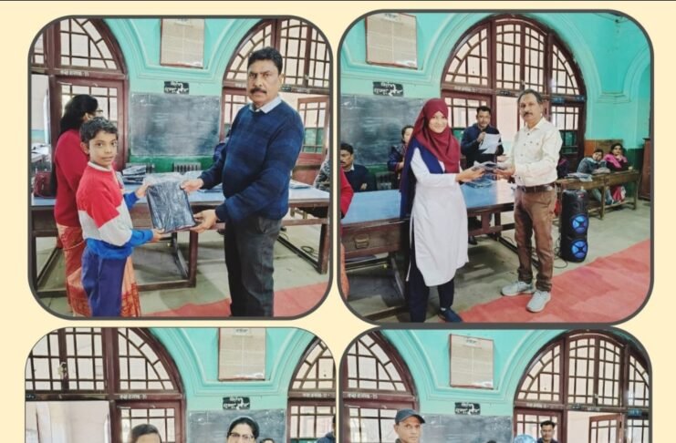 बड़े मिशन स्कूल मे वितरित किये गए स्वेटर।