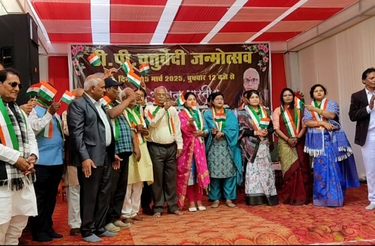 डीपी चतुर्वेदी जन्मोत्सव पर एस.एस.सी. शिक्षा महाविदयालय में अखिल भारतीय कवि सम्मेलन