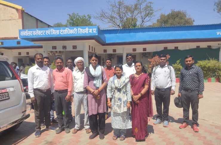 देश का भविष्य गढने वालो को ही तनख्वाह के पडे लाले
