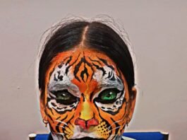 मिष्टी जेठानी फेस पेंटिंग प्रतियोगिता में दूसरे नंबर पर रही