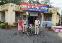 वेयर हाउस का ताला तोडकर करते थे गल्ला चोरी