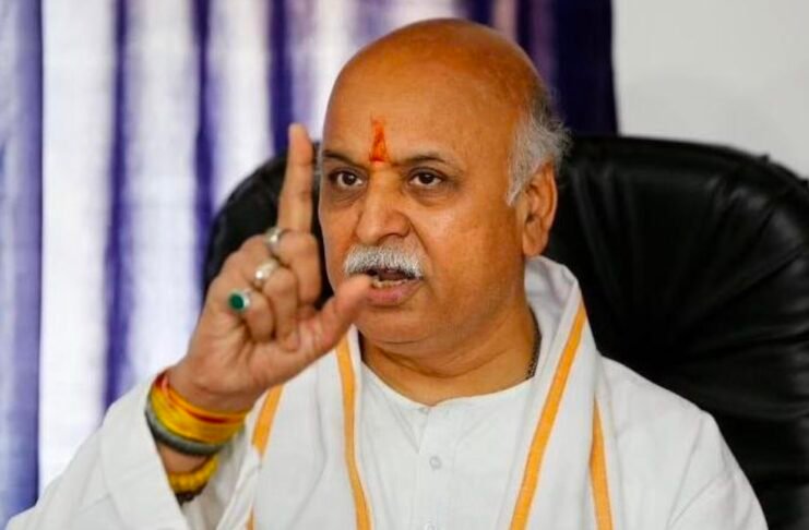 डा.प्रवीण तोगडिया का सिवनी आगमन हो रहा है 21 नवम्बर को और 22 को होगी सभा