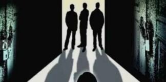 युवती के साथ रात के अंधेरे में चार युवको ने किया सामूहिक दुस्कर्म
