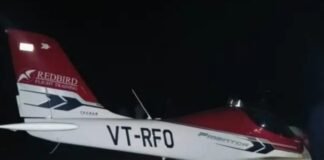 ट्रेनिंग विमान 33 केवी हाई वोल्टेज लाइन से टकराया