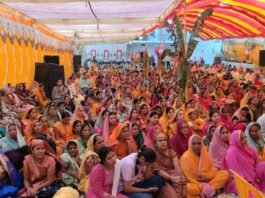भगवान अज्ञान रूपी अंधकार को दूर कर ज्ञान रूपी प्रकाश फैलाते है – श्री इंदुभावानंद