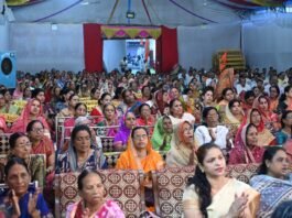 जहां कोई नहीं जाता, वहां भगवान स्वयं पहुंचते हैं – श्री निर्विकल्प स्वरूप जी